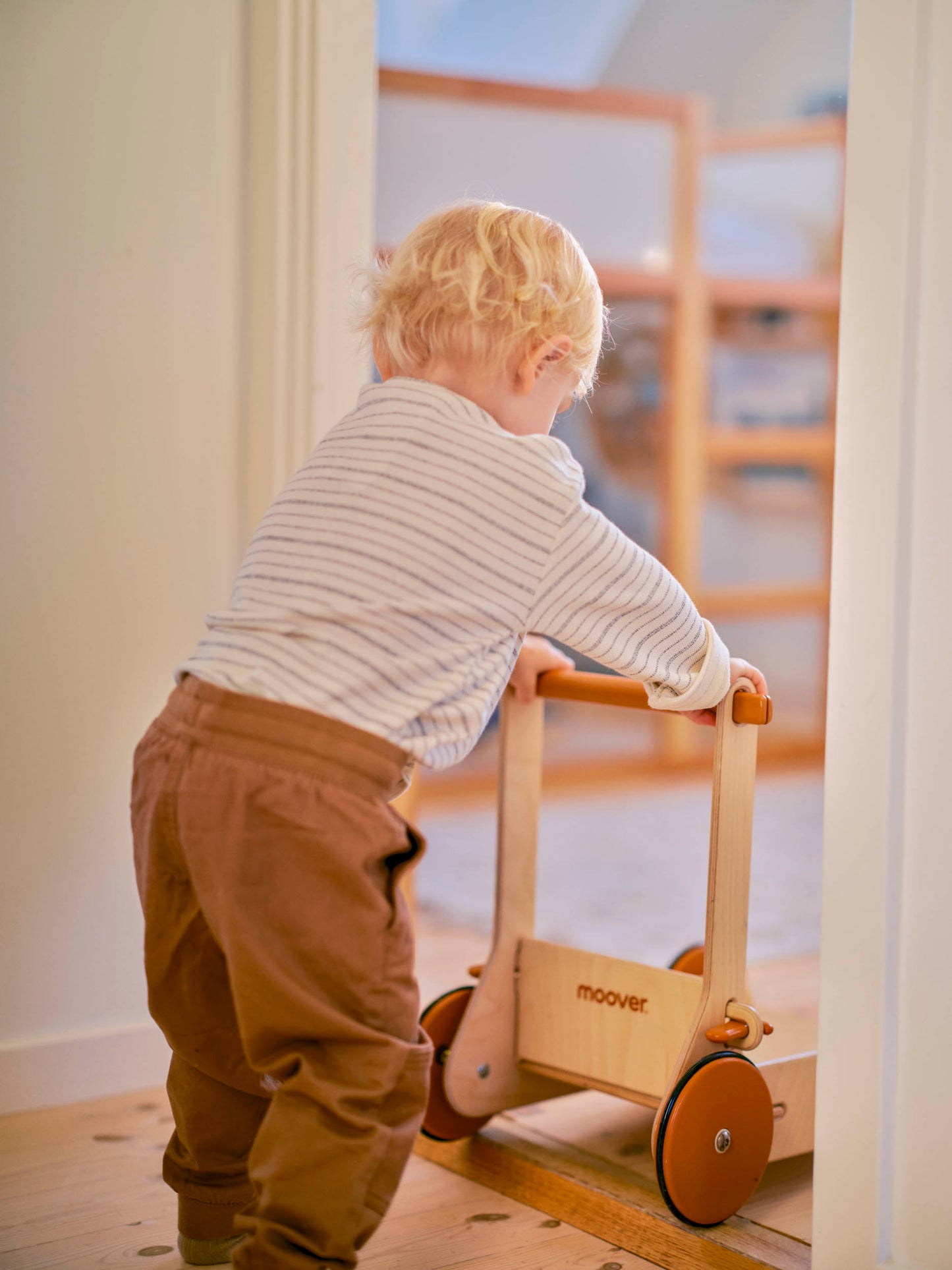 Walking cart tin children Off White